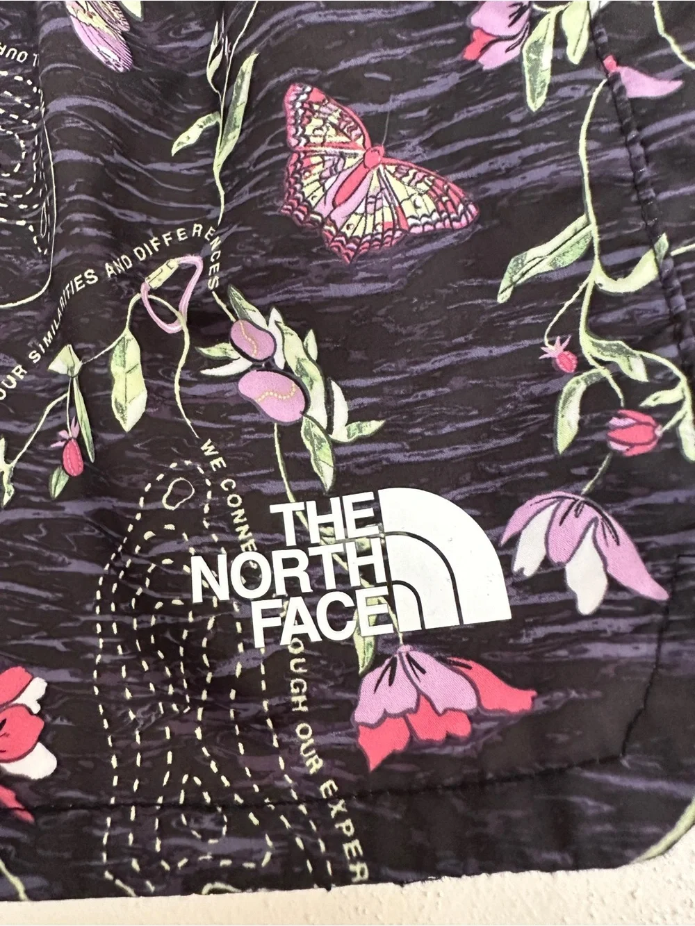 The North Face Girls Never Stop Running Shorts Size XS 6 Floral Topographic NWOT